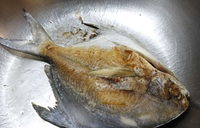 白鯧魚​料理
